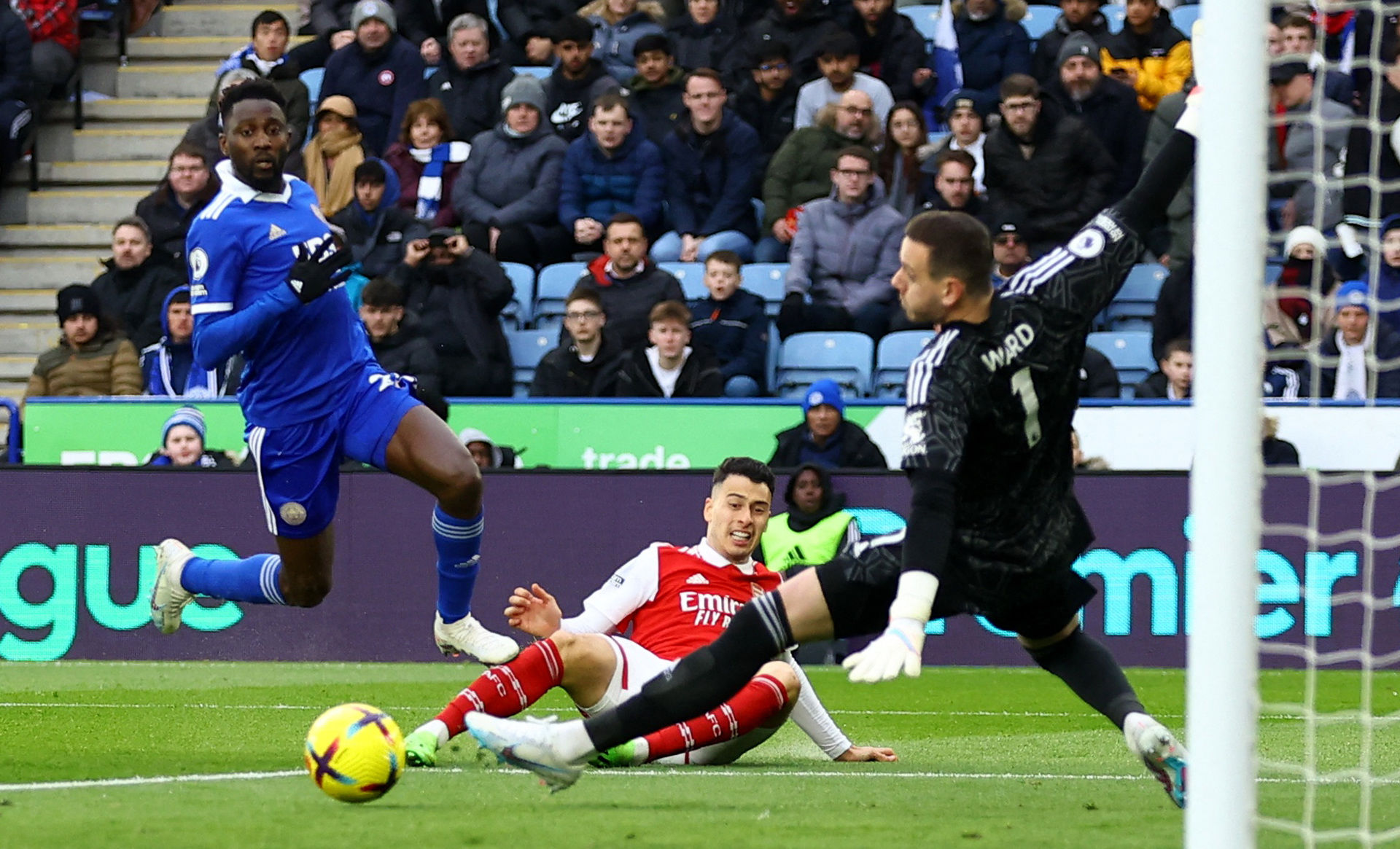 场不可或缺 场不可或缺